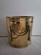 Antikes Messinggefäß mit