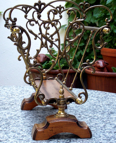 Zeitungsständer antik